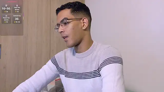 Pikashu7u7 online show from February 22, 10:47 am