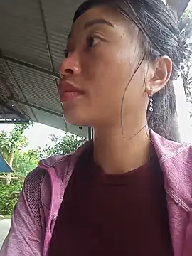 Snapshot of Hiniyk2 chatting on June 20, 1:41 am Hiniyk2 online show from June 20, 1:41 am