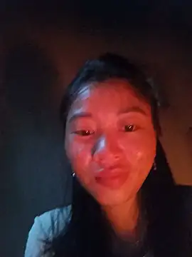 Snapshot of Hiniyk2 chatting on July 2, 10:38 pm Hiniyk2 online show from July 2, 10:38 pm