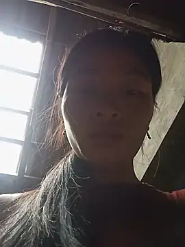 Snapshot of Hiniyk2 chatting on July 7, 11:53 pm Hiniyk2 online show from July 7, 11:53 pm