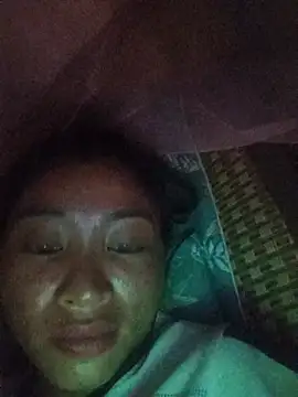 Snapshot of Hiniyk2 chatting on July 14, 5:23 am Hiniyk2 online show from July 14, 5:23 am