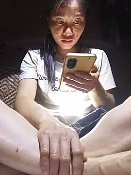 Snapshot of Hiniyk2 chatting on July 16, 1:06 pm Hiniyk2 online show from July 16, 1:06 pm