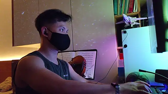 OnlyHand9x online show from June 12, 4:17 pm