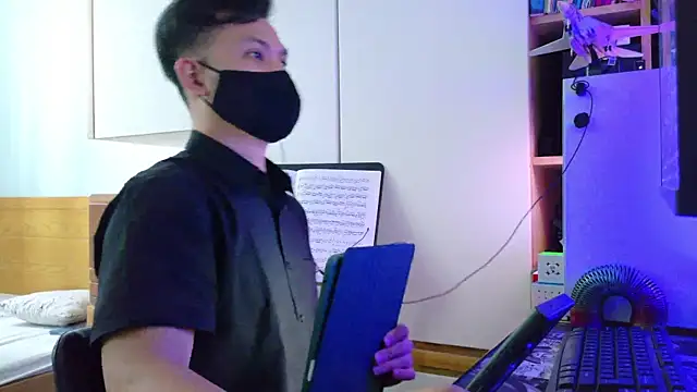 OnlyHand9x online show from June 25, 5:07 am