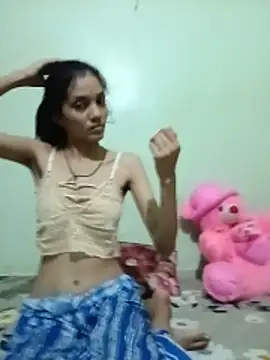 Snapshot of Honey_lily-93 chatting on June 9, 5:24 pm Honey lily-93 online show from June 9, 5:24 pm