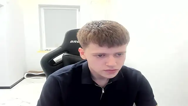 Snapshot of bonekoambalabu chatting on January 5, 9:29 pm bonekoambalabu online show from January 5, 9:29 pm