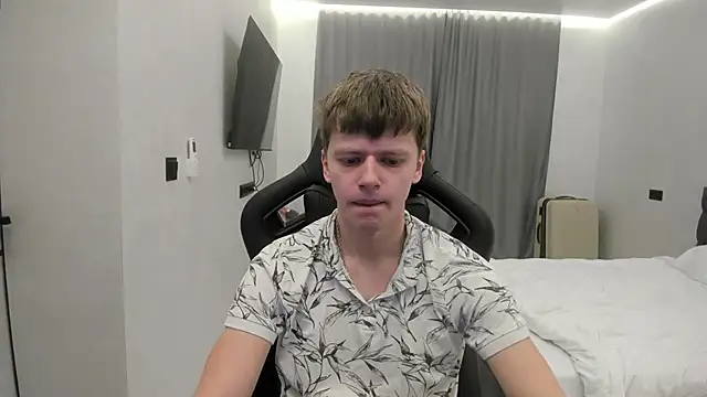 Snapshot of bonekoambalabu chatting on February 7, 1:42 am bonekoambalabu online show from February 7, 1:42 am