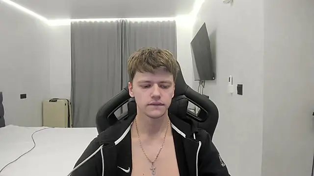 Snapshot of bonekoambalabu chatting on February 11, 2:27 am bonekoambalabu online show from February 11, 2:27 am