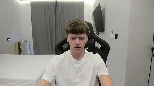 Snapshot of bonekoambalabu chatting on February 14, 12:24 pm bonekoambalabu online show from February 14, 12:24 pm