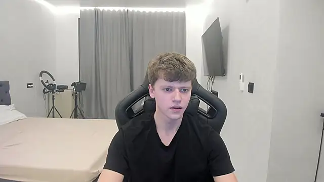 Snapshot of bonekoambalabu chatting on February 20, 5:13 pm bonekoambalabu online show from February 20, 5:13 pm