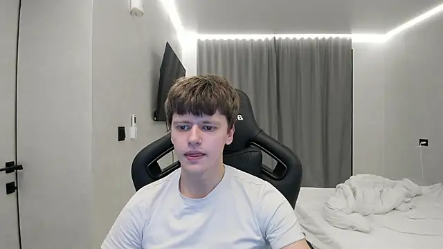 Snapshot of bonekoambalabu chatting on March 12, 10:49 pm bonekoambalabu online show from March 12, 10:49 pm