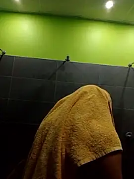 exotishe online show from April 12, 11:43 pm