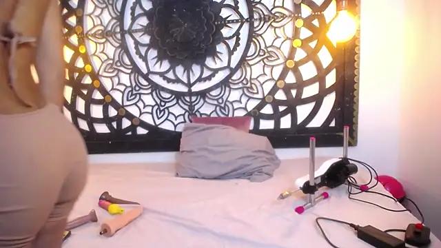 salome willianss online show from February 17, 1:40 pm