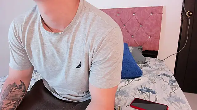 Liam saint online show from June 29, 1:11 pm