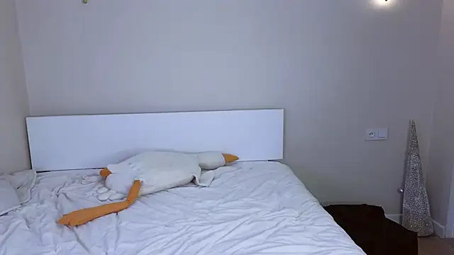 jasmilee online show from February 11, 8:36 pm