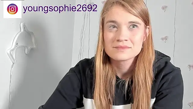 YoungSophie online show from May 19, 3:07 pm