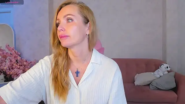 Snapshot of Marie_Hayes chatting on July 27, 1:12 am Marie Hayes online show from July 27, 1:12 am