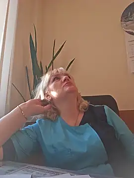 AliceStar333 online show from January 16, 6:50 am