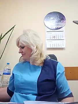 AliceStar333 online show from February 6, 5:34 am