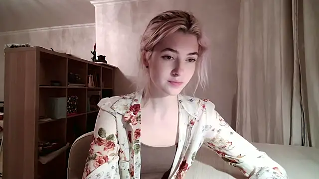 Dia DeAmas online show from February 9, 3:16 pm