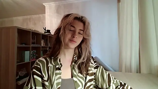 Dia DeAmas online show from March 3, 10:43 am