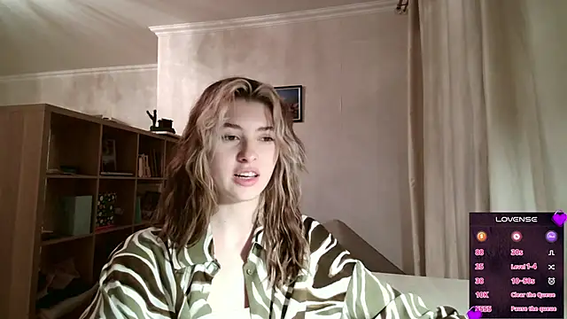 Dia DeAmas online show from March 5, 3:08 pm