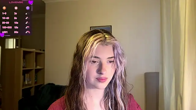 Dia DeAmas online show from April 27, 3:43 pm