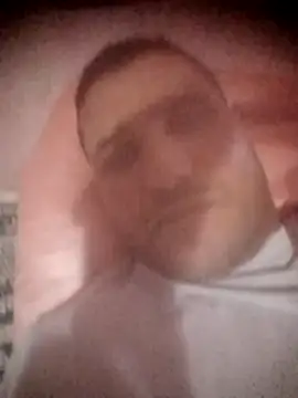 Snapshot of Yassine_1985 chatting on July 5, 11:17 am Yassine 1985 online show from July 5, 11:17 am