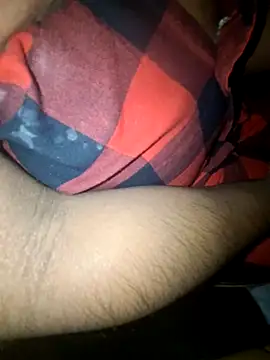 Snapshot of ajmalmallu chatting on May 27, 5:15 am ajmalmallu online show from May 27, 5:15 am