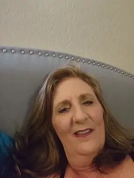 HotAzMilf online show from February 23, 7:28 am