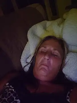 HotAzMilf online show from June 6, 11:26 am
