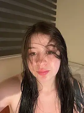 evelynrosess1 online show from April 25, 12:57 am