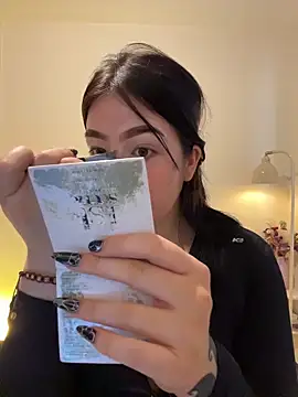 evelynrosess1 online show from July 12, 10:23 pm