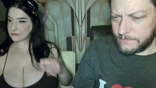 2feral online show from March 19, 7:01 am