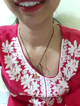 Snapshot of Kanchan7909 chatting on May 9, 3:39 pm Kanchan7909 online show from May 9, 3:39 pm