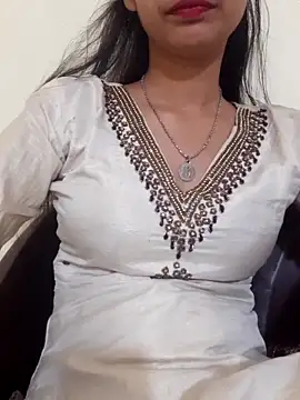 Snapshot of Kanchan7909 chatting on May 29, 1:31 pm Kanchan7909 online show from May 29, 1:31 pm