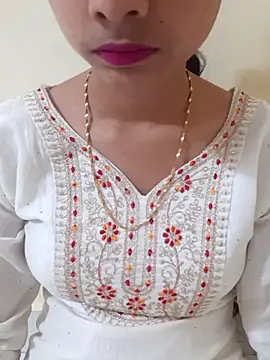 Snapshot of Kanchan7909 chatting on May 31, 2:24 pm Kanchan7909 online show from May 31, 2:24 pm