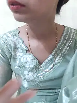 Snapshot of Kanchan7909 chatting on June 18, 3:27 pm Kanchan7909 online show from June 18, 3:27 pm