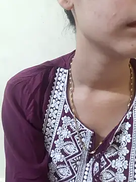 Snapshot of Kanchan7909 chatting on June 26, 4:22 pm Kanchan7909 online show from June 26, 4:22 pm