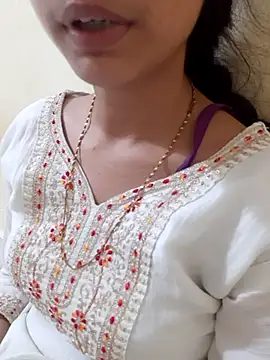 Snapshot of Kanchan7909 chatting on July 29, 3:54 pm Kanchan7909 online show from July 29, 3:54 pm