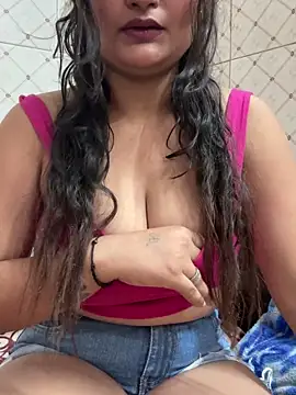 Curvy Anaya online show from June 8, 11:43 am