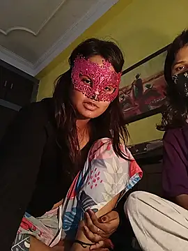 Snapshot of Sakshi-Aditi chatting on July 5, 9:27 am Sakshi-Aditi online show from July 5, 9:27 am