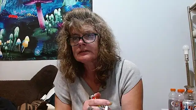 Snapshot of ladylavende3 chatting on October 5, 7:17 am ladylavende3 online show from October 5, 7:17 am