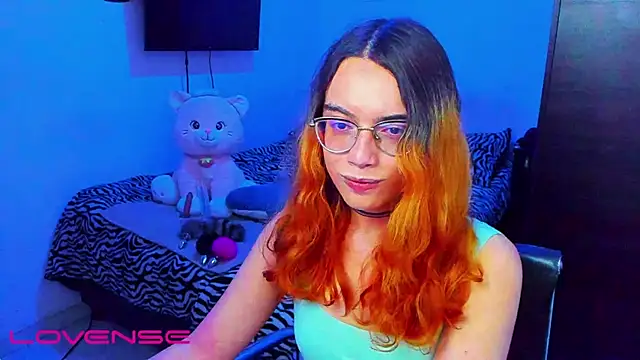lillykittyyy online show from March 27, 3:12 am