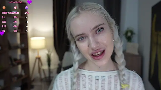 KristalCrowner online show from March 15, 7:31 pm