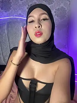 Snapshot of Shann_95 chatting on March 4, 12:38 am Shann 95 online show from March 4, 12:38 am