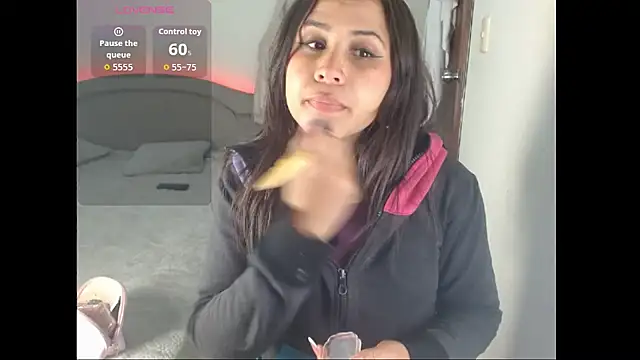 jossypb online show from February 19, 2:51 am