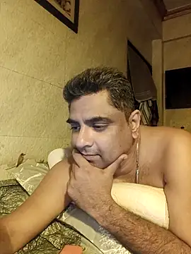 hardnhornybull online show from February 2, 7:45 pm