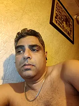 hardnhornybull online show from March 11, 8:15 pm