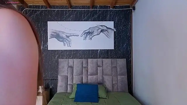 lilith davis online show from February 5, 12:54 pm